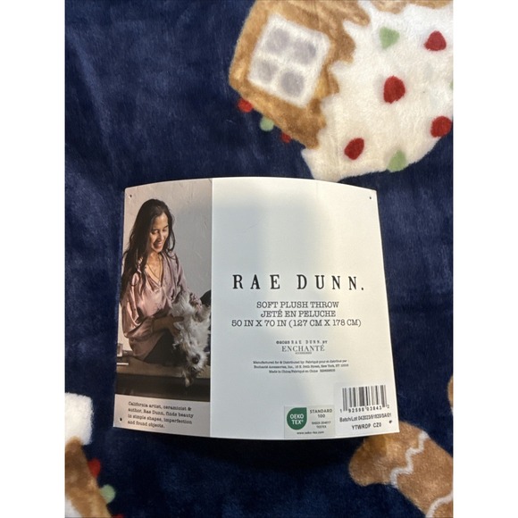 Rae Dunn Christmas Plush Throw Blanket "Home Sweet Home" 50x70 Gingerbread candy - Picture 2 of 6